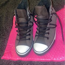 Converse Gore Fit Size 7-7.5 Women New No Box