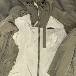 Columbia Women’s Wallowa Novelty Windbreaker 