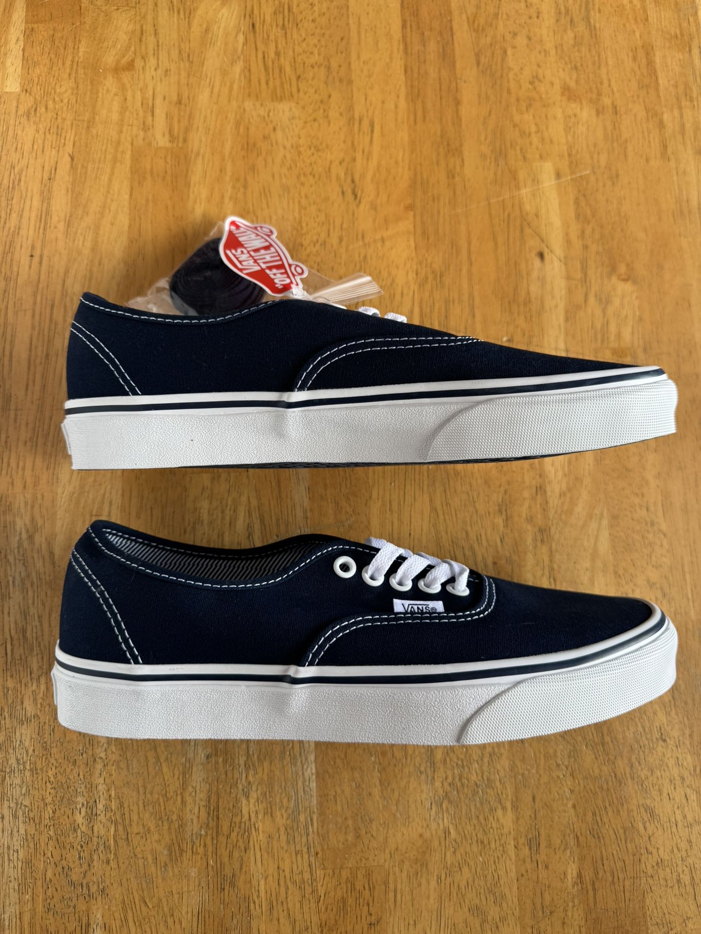 New Vans Authentic Skate Shoes Navy Blue White Men’s 8, Women’s 9.5