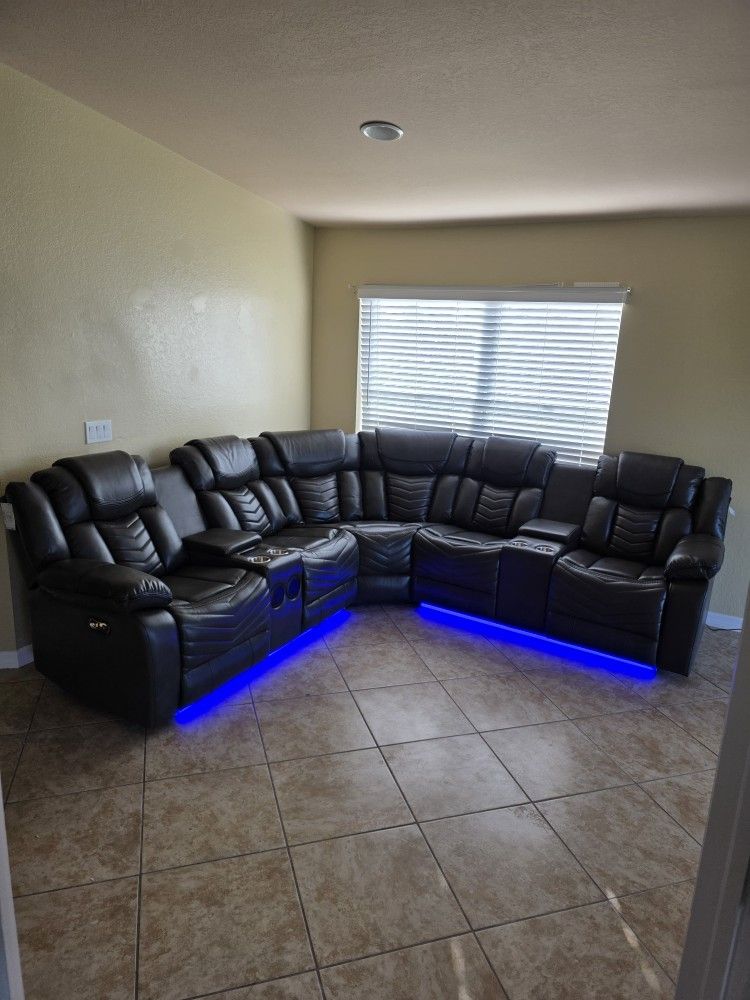 Seccional Reclinable Led Electrico