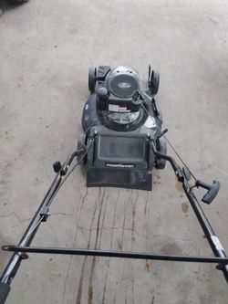 Push mower runs good ready to cut
