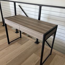 Contemporary Modern Desk 43”