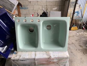 Cast iron sinks