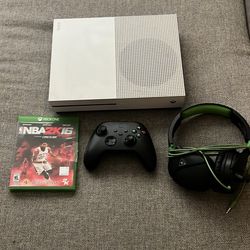 Xbox One S 500gb W Headset And Game 