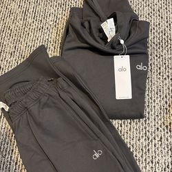 Alo accolade set unisex