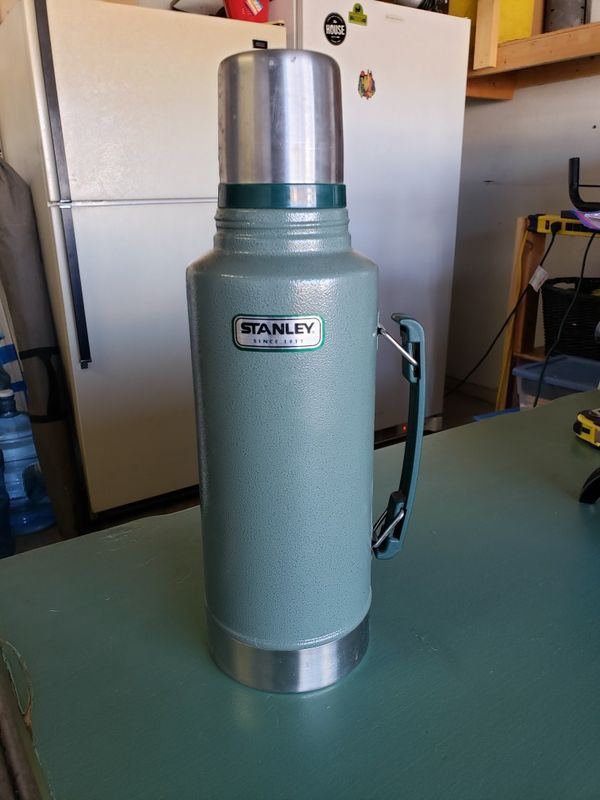 Stanley 2 qt thermos for Sale in Mesa, AZ OfferUp