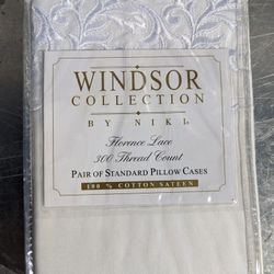 Windsor Collection By Nikki Florence Lace 300 Thread Count Pair Of Standard Pillow Cases 100% Cotton Sateen. White.