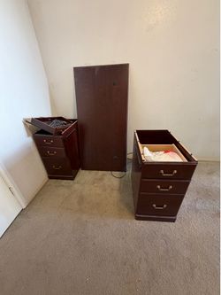 Free desk