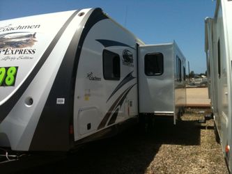 2012 Freedom Express 281RLDS