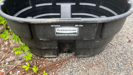 Farm Trough 150 gallon Rubbermaid