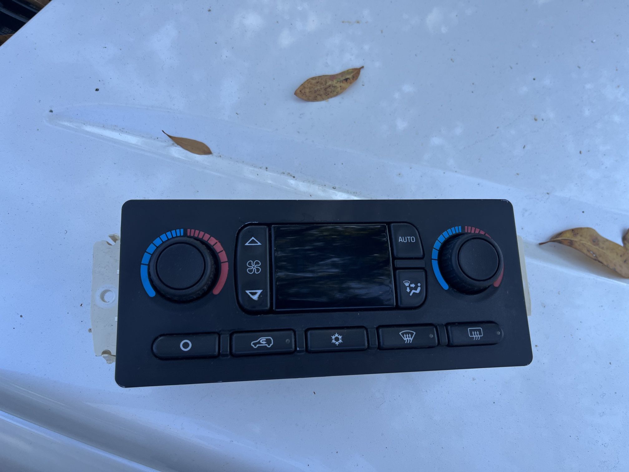 Auto AC & Heater Climate Control Module for 2003-2004 Chevrolet Tahoe