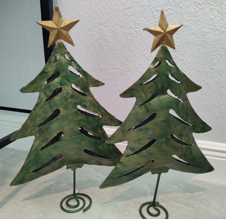 Christmas decor 19.5"  metal Christmas trees / candle holders