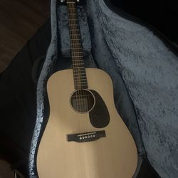 Martin Acoustic Guitar - Like New - Road Series Special