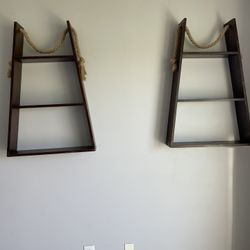 2 Gorgeous wood shelfs 
