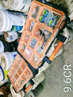 To rigid  containers with conduit parts