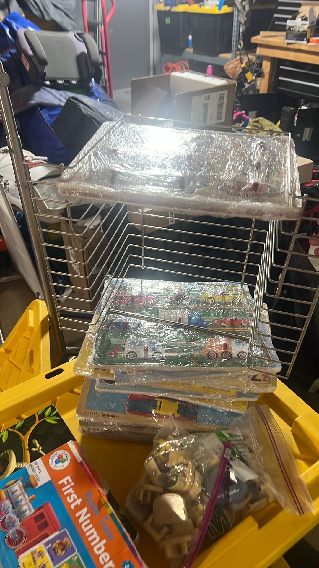 kids Wire Puzzle Holder