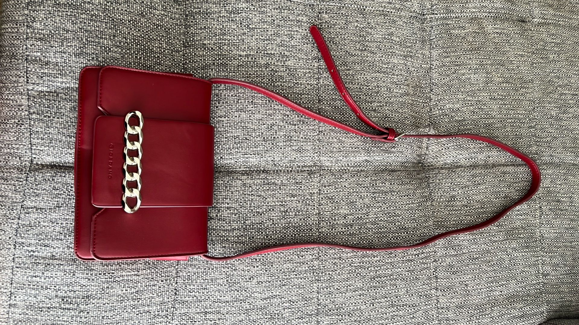 Free Burgundy Giordano Shoulder Bag