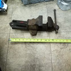 Small Vintage Vise