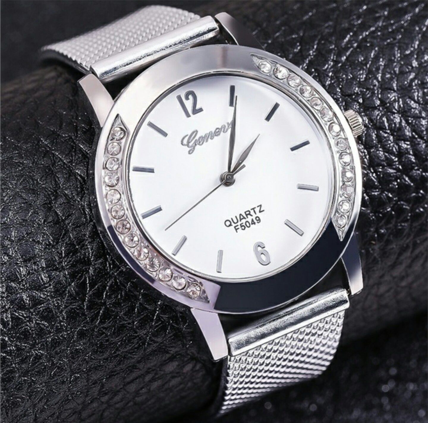 Elegant Womens Fashion Crystal Stainless Steel Watch