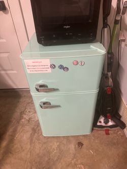 Fridge, & Keurig/ holder