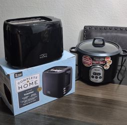 Aroma Crock Pot & Homestead Toaster