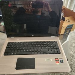 Hp Laptop For Parts.   Turn On.  Screen Failure 