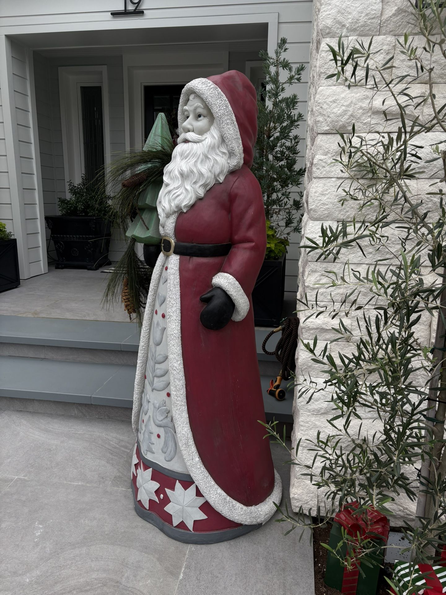 Big Santa Statue 