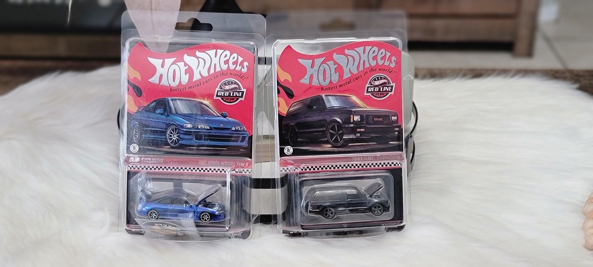 Hot Wheels Red Line