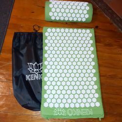 KENKO Acupressure mattress & pillow relaxation massage neck back stress relief