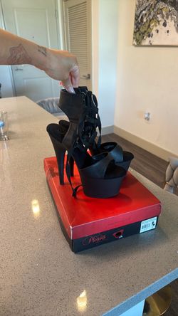 Pleaser Heels Size 9