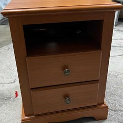 2-Drawer Nightstand with Charging Station Wood Rustic Bedside Tables