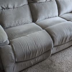 Duel Electric Reclining Couch