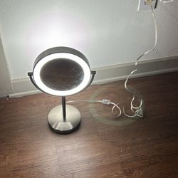 Conair double side Face mirror with light