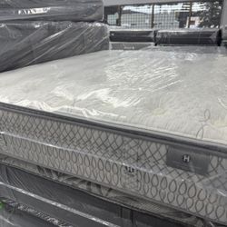 QUEEN SIZE KLUFT AIRELOOM COPPERTECH SILVER (FIRM) PILLOW TOP MATTRESS & BOX SPRING BED SET