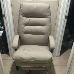 Office / Gaming Chair 