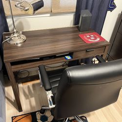 Desk & Chair 