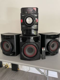 LG XBOOM 700W Main Unit & Speaker System Combo