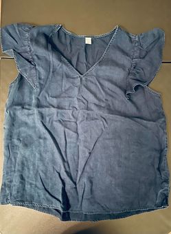 Women ‘s Top w/ Ruffle Flutter Sleeveless Sleeves