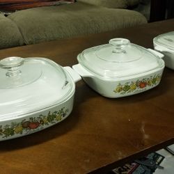 3 Puece Vintage Corning Ware Set. L'echalote