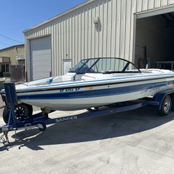 1998 Sanger V210 Wakeboard Boat