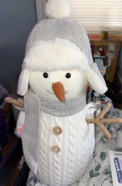 New snowman decor