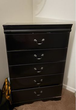 Black 5-Drawer Chest of Drawers Dresser