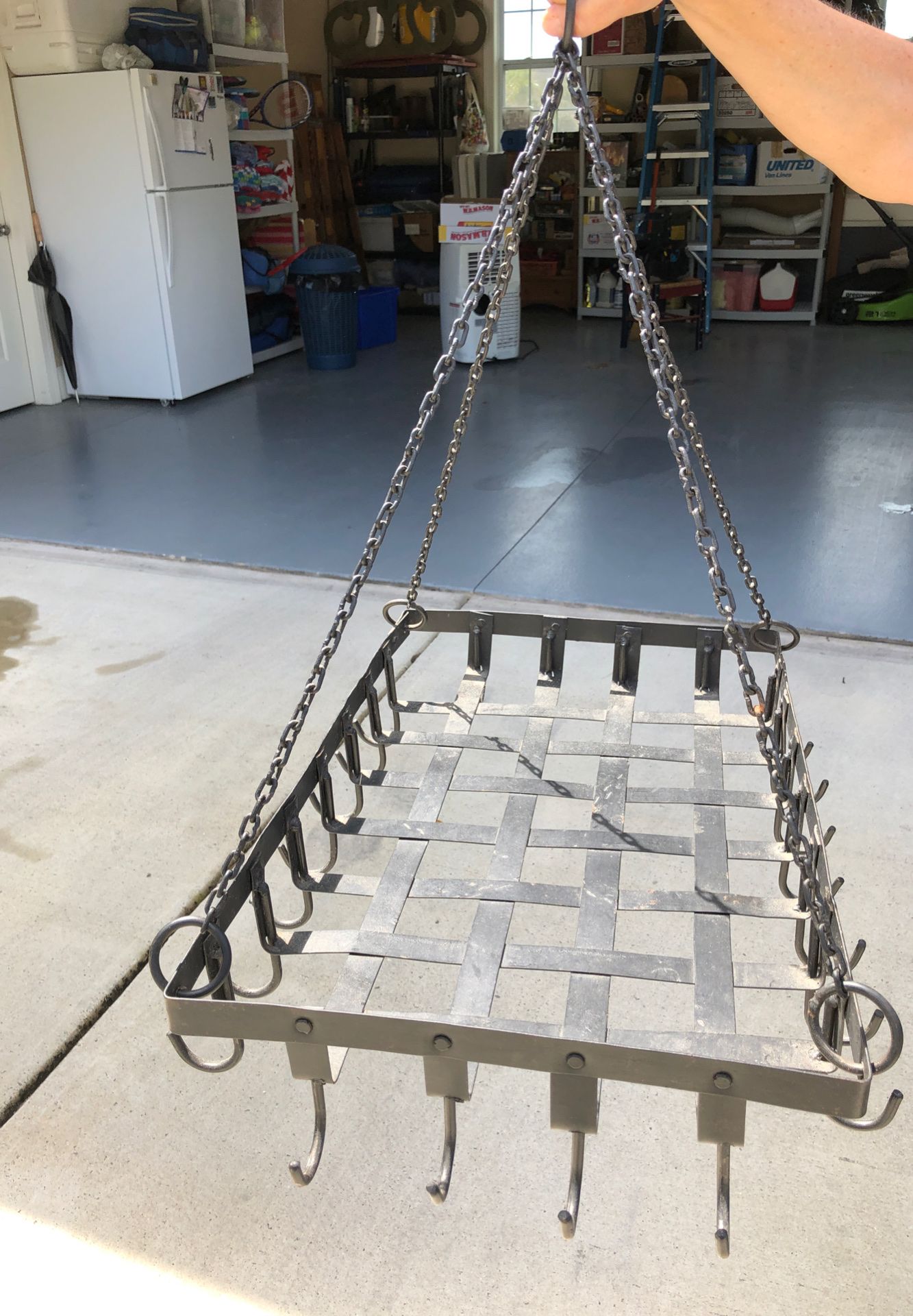 Hanging kitchen pot rack