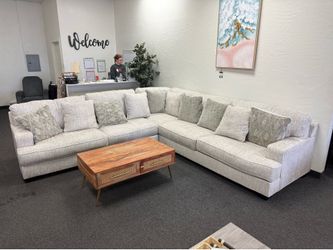 Ashley Rawcliffe sectional