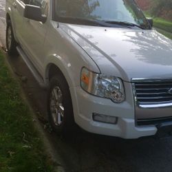 2010 Ford Explorer