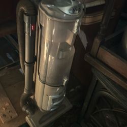Shark Vacuum 