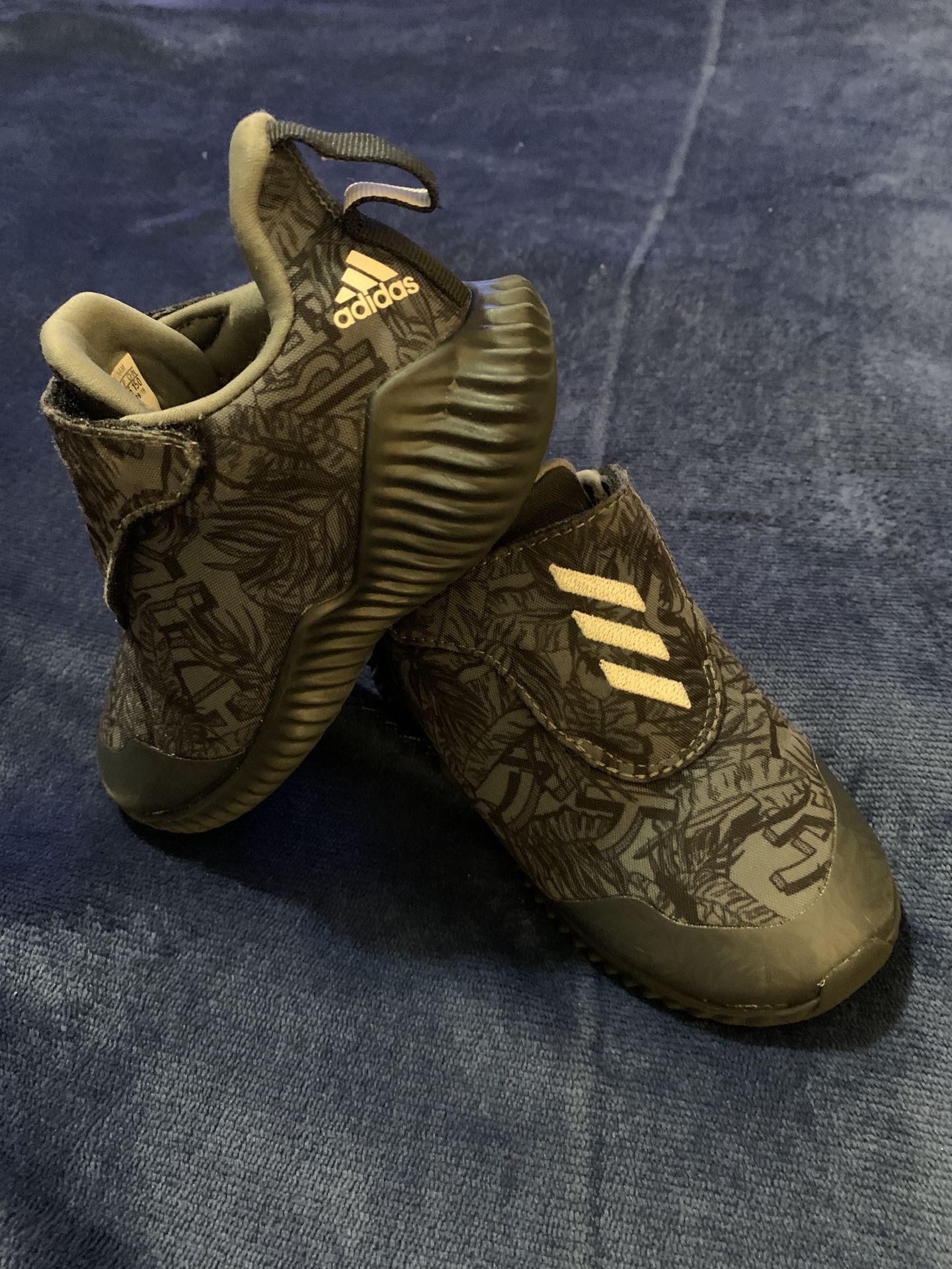 Adidas Kids' Size 9 FortaRun AC Running Shoes Grey Black White