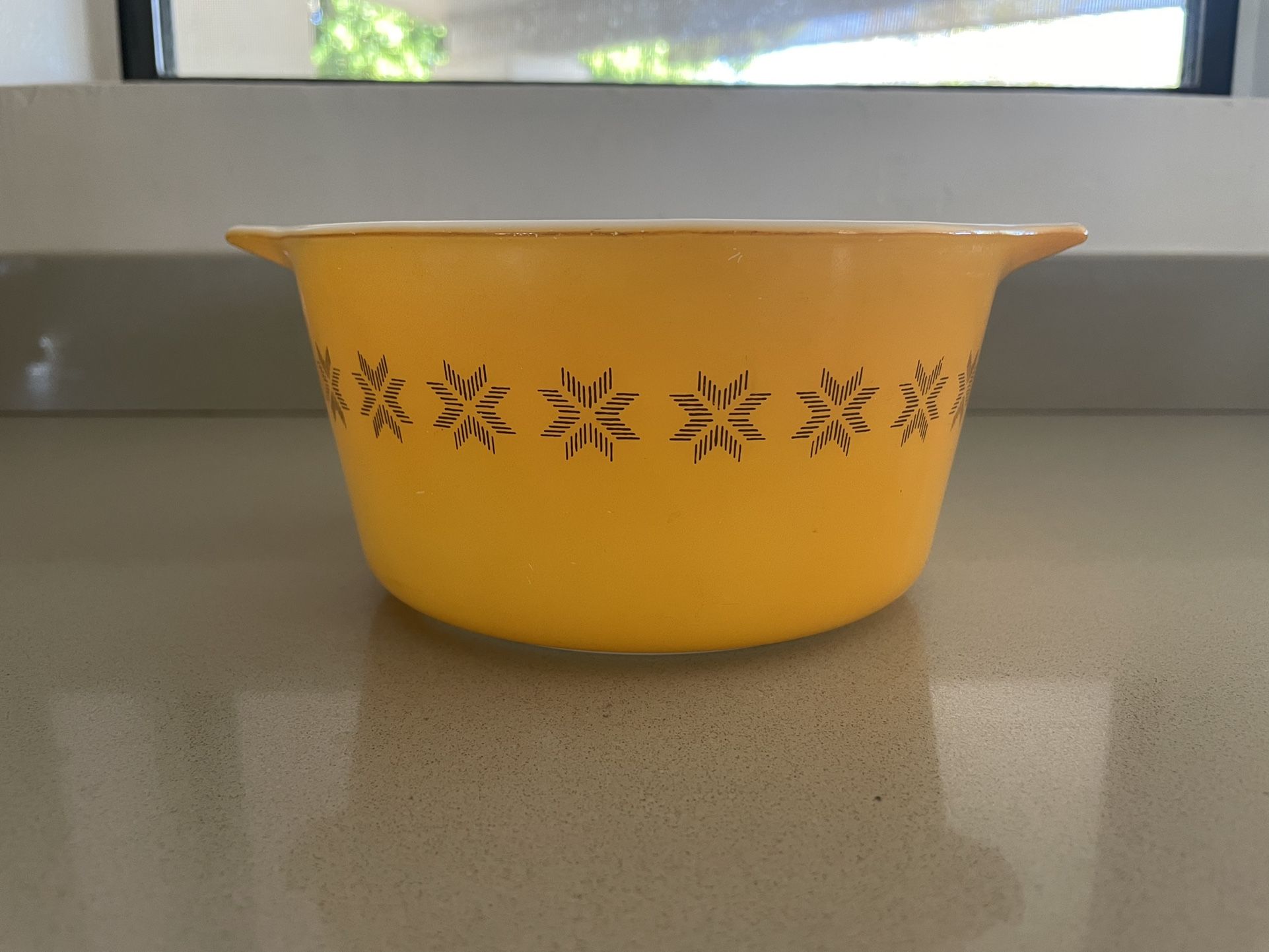 Pyrex Town And country Bowl
