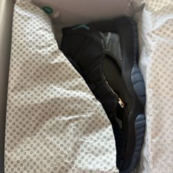 Jordan 11 Gamma Blue