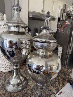 2 vase grandes color silver $65 por los 2